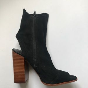 Aldo open toe and heel sock like boots size 8.5
